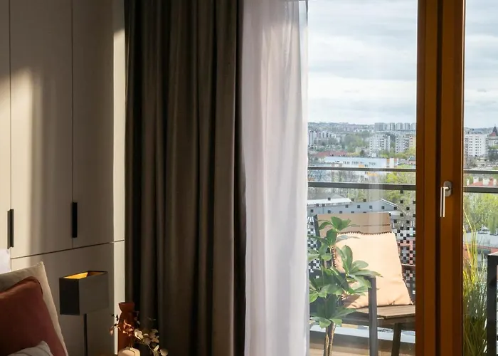 Lew Invest Obok Rynku Glownego 255, Parking W Cenie * Krakow