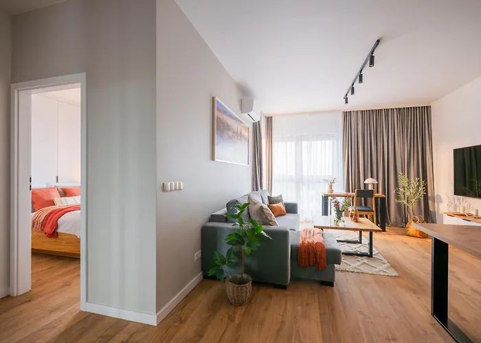 Lew Invest Obok Rynku Glownego 255, Parking W Cenie Krakow